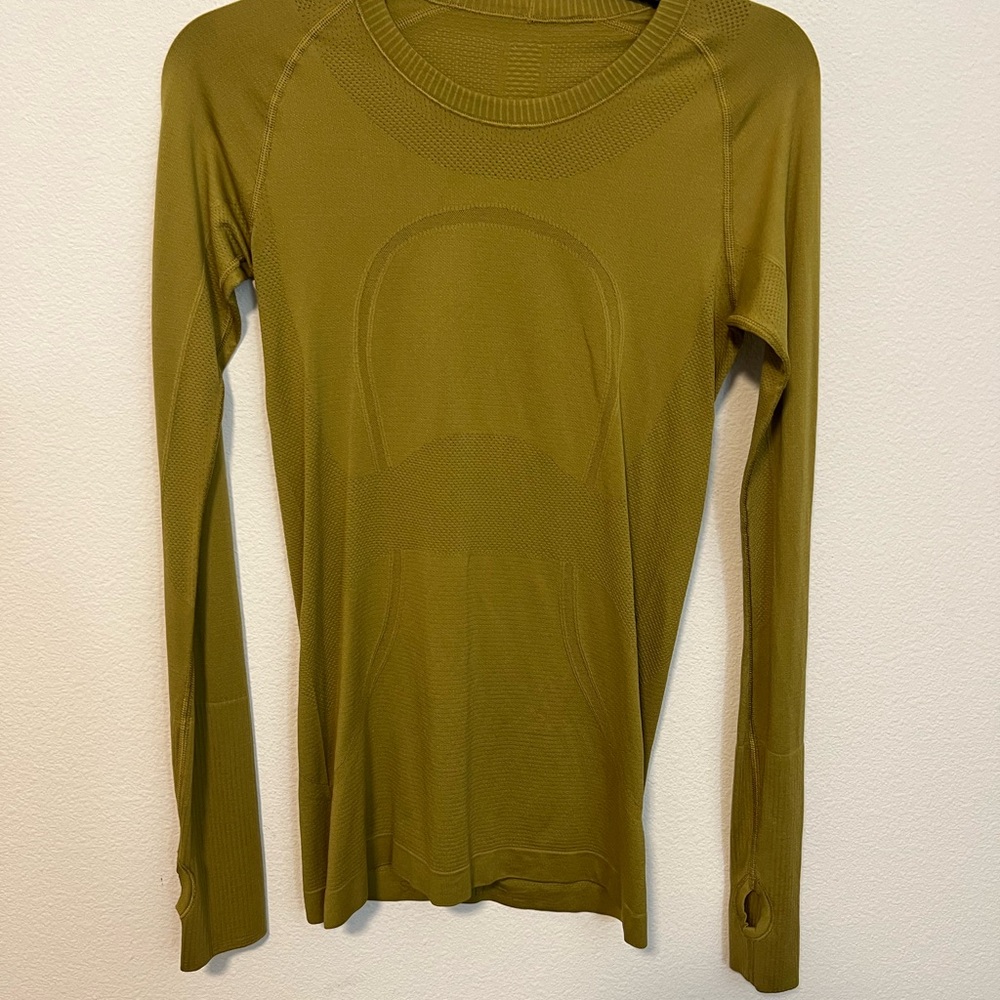 Lululemon Run Swiftly Tech Olive Green Long Sleeve Sz 6